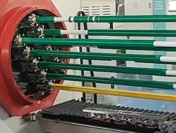 706-5五軸翻卷全自動切臺-2